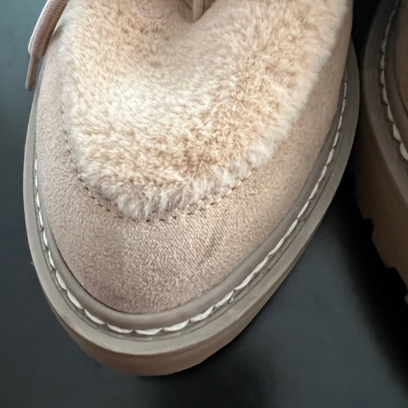 Ginna snow booties from JLO, size 8 - Picture 8 of 9